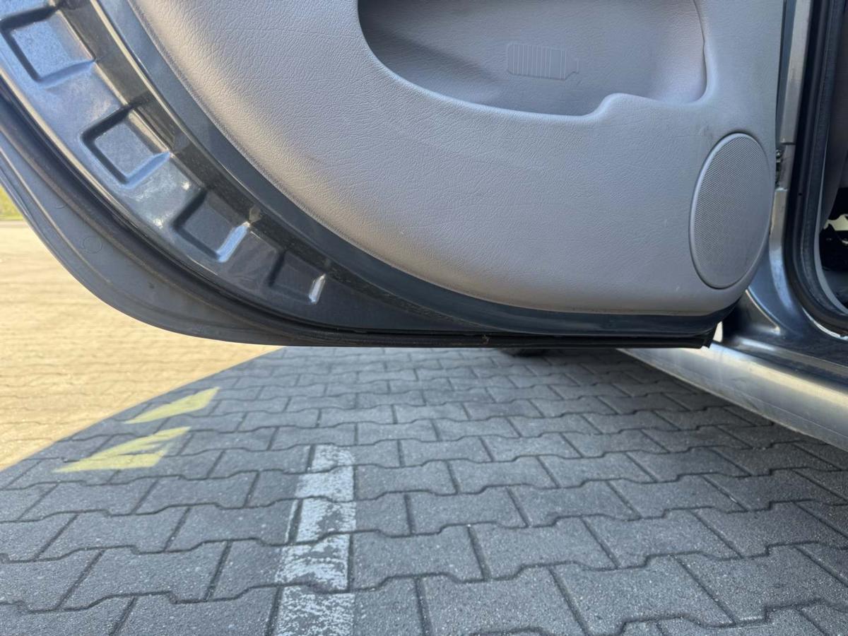 Citroen Xsara Picasso original T&uuml;r hinten links EZW Eisengrau Rohbau Bj.2007